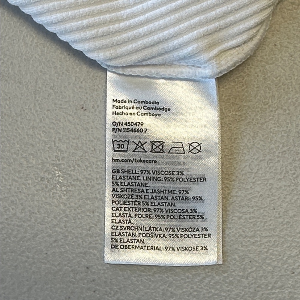 H&M White Ribbed Tank Bodysuit - Picture 5 of 6